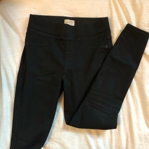 Universal Thread High-Rise Pull-On Jegging